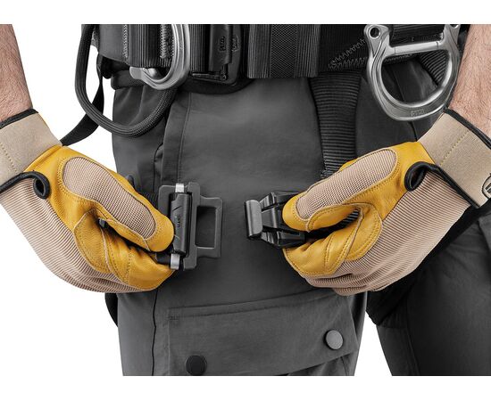 PETZL AVAO® FAST europäische Ausführung